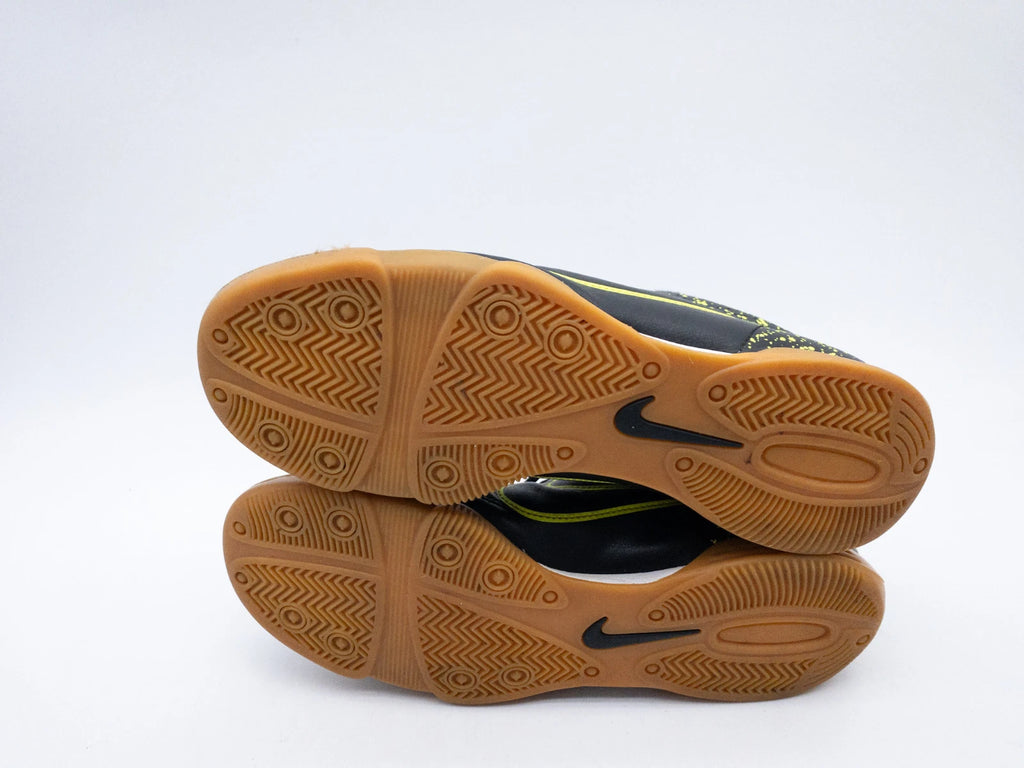 Nike Bravatax Herren Fußballschuh Hallenschuh