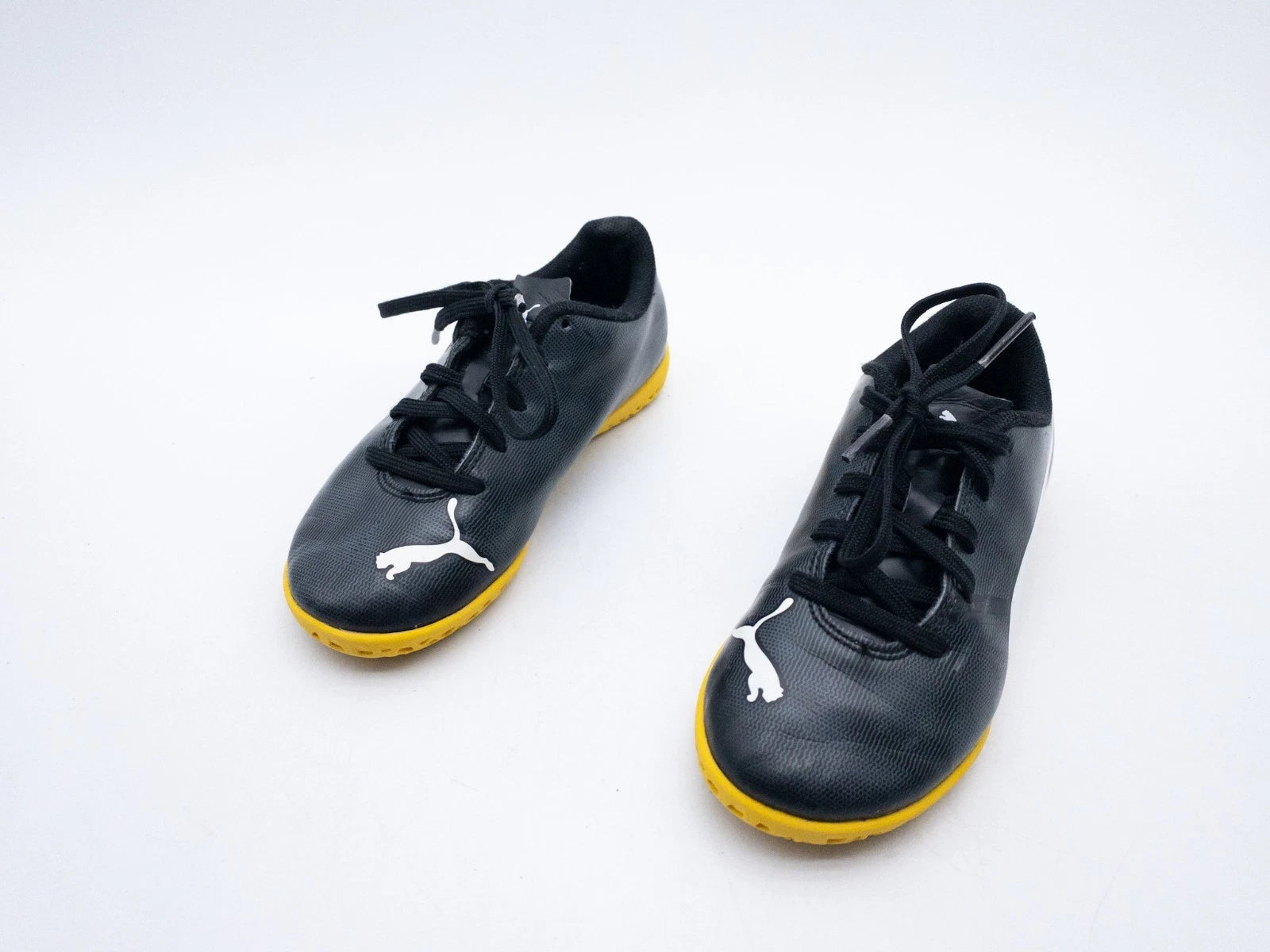 PUMA Kinder Hallenschuh Sportschuh schwarz